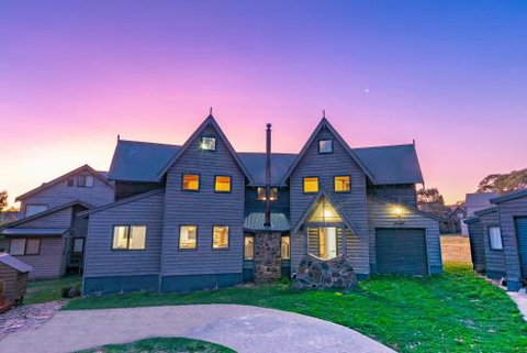 Banjos Chalet Alpine Getaways - Foster Accommodation 0