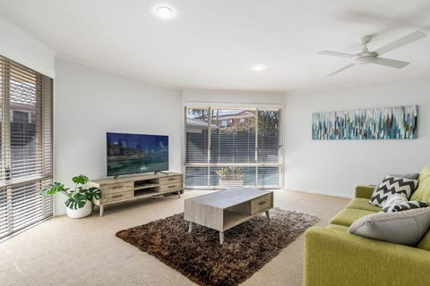 Lazy Days In Lennox - Foster Accommodation 3