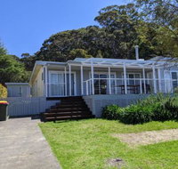 Seagrass Beach House at Hyams 4pm Check Out Sundays - Foster Accommodation