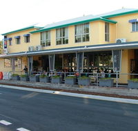 Listen TO THE Surf From Rickman Pde Woorim - Foster Accommodation