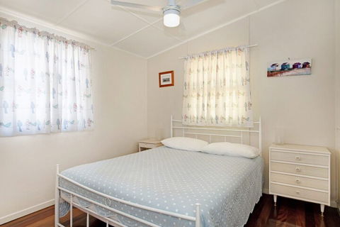 Close To Water Restaurants & Clubs Toorbul St. Bongaree - Foster Accommodation 5