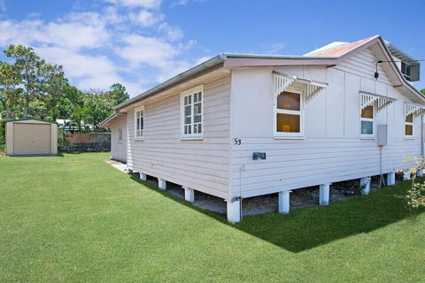 Close To Water Restaurants & Clubs Toorbul St. Bongaree - Foster Accommodation 0