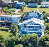 NANNY  POPPYS BEACH HOUSE Gerroa 4pm check out Sundays - Foster Accommodation