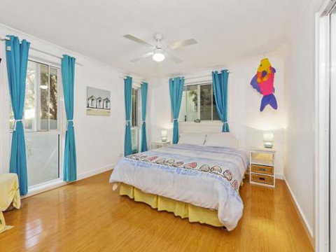 NANNY & POPPYS BEACH HOUSE Gerroa 4pm Check Out Sundays - Foster Accommodation 2