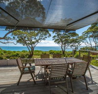 On The Beach at Vincentia 4pm Check Out Sundays - Foster Accommodation