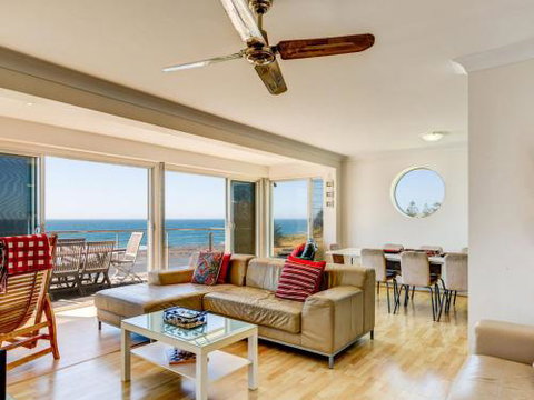 PENZANCE Gerroa Beachfront To Shelley Beach & 4pm Check Out Sundays - Foster Accommodation 1