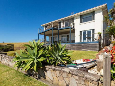 PENZANCE Gerroa Beachfront To Shelley Beach & 4pm Check Out Sundays - Foster Accommodation 3