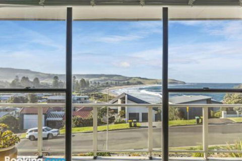 QUARTERDECK Gerringong 4pm Check Out Sundays - Foster Accommodation 1