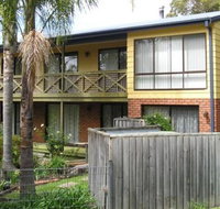 Take Time at Hyams Beach 4pm Check Out Sundays - Foster Accommodation
