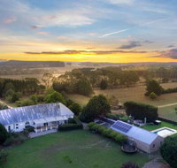 Wembley House Southern Highlands with 4pm Check Out Sunday - Foster Accommodation