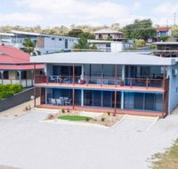 Almonta Apartments on the water front - Foster Accommodation