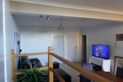 Belle On Bay - Foster Accommodation 6