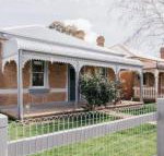 Dimby Cottage Beautifully Restored Heritage Home - Foster Accommodation