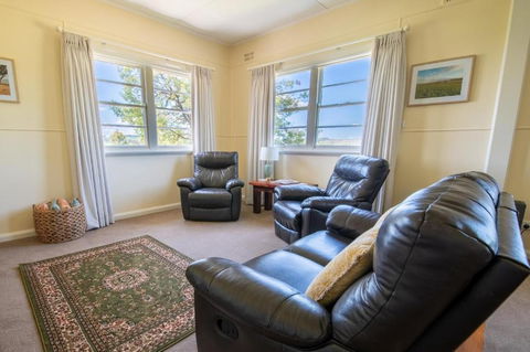 The Cottage Bondonga - Foster Accommodation 4
