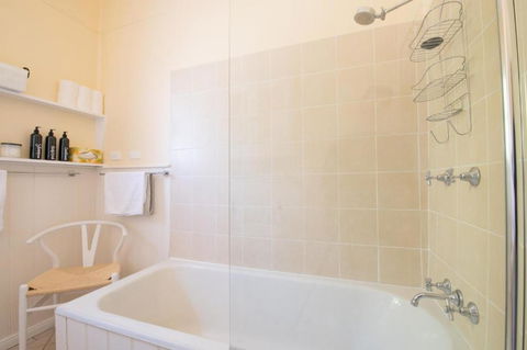 The Cottage Bondonga - Foster Accommodation 5