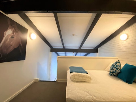 22 At The Gables - Foster Accommodation 2