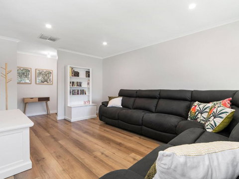 Rosebud Family Escape On Laurens - Foster Accommodation 4