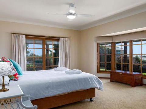 GULL HOUSE Kiama 4pm Check Out Sundays - Foster Accommodation 1