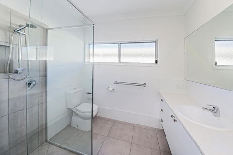 11 Ann Street Coolum Beach - Foster Accommodation 2