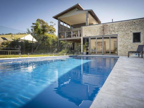 ARALUEN HOUSE Werri Beach 4pm Check Out Sundays - Foster Accommodation 0
