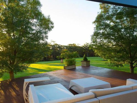 ALPINE LODGE Alpine Southern Highlands 4pm Check Out Sundays - Foster Accommodation 1