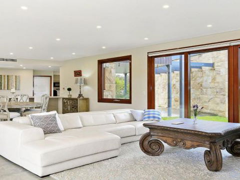 ALPINE LODGE Alpine Southern Highlands 4pm Check Out Sundays - Foster Accommodation 5