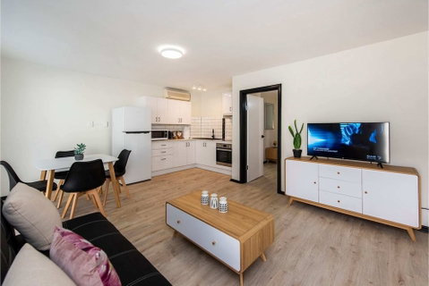Convenient 1BR Apartment Close To Foreshore & Cbd - Foster Accommodation 4