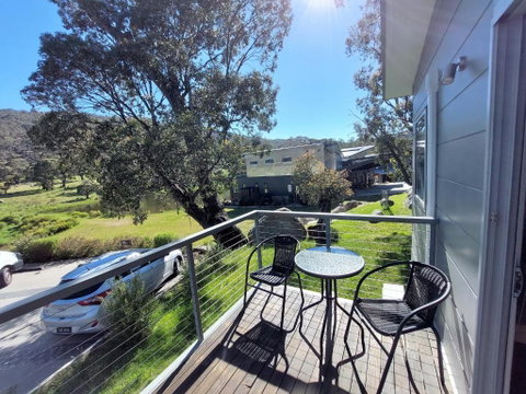 Iron Bark Chalet - Foster Accommodation 2