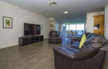 1 Bright Point Apartment 5501 - Foster Accommodation 0