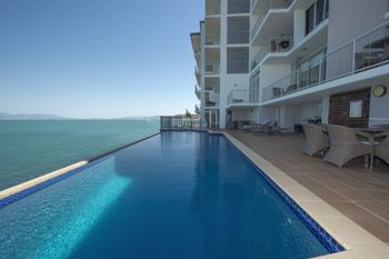 1 Bright Point Apartment 5501 - Foster Accommodation 1