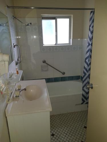 Blue Mountain Motel - Foster Accommodation 4