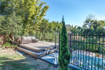 Spacious 4 Bedroom House The Hill - Foster Accommodation 6