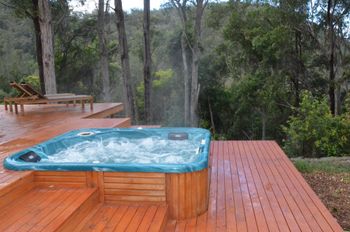 Quiet Rural Retreat With Spa - Foster Accommodation 3