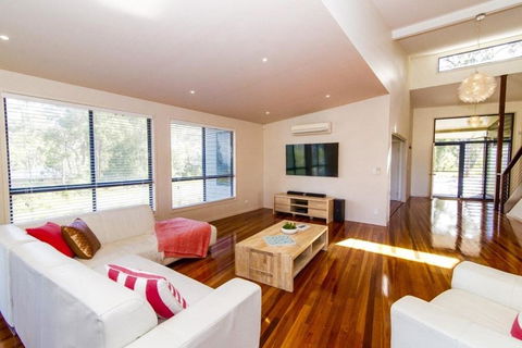 The Holiday House - Foster Accommodation 3