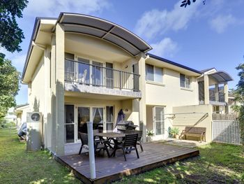 Lagoons Estate 6 Dowling Street - Foster Accommodation 2