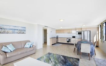 Atlantis Apartment Views For Days - Foster Accommodation 3
