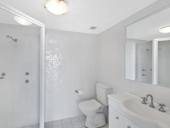 Atlantis Apartment Views For Days - Foster Accommodation 4