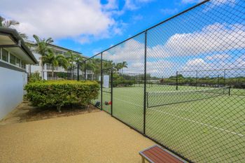 Resort Apartment On Salt Beach 6318 - Foster Accommodation 5