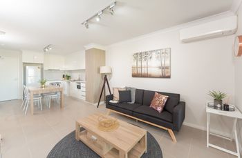 Lakeview Suite 06 - Foster Accommodation 0