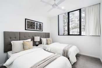 Ivy 95 Residence Broadbeach GCLR - Foster Accommodation 3