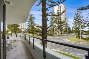 Ivy 95 Residence Broadbeach GCLR - Foster Accommodation 1