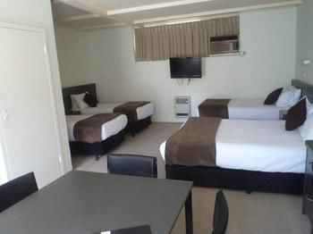 Oriana Motor Inn - Foster Accommodation 5