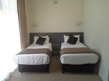 Oriana Motor Inn - Foster Accommodation 2