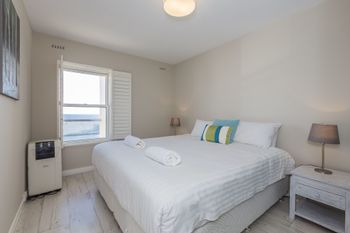 Cottesloe Azura Apartment - Foster Accommodation 2