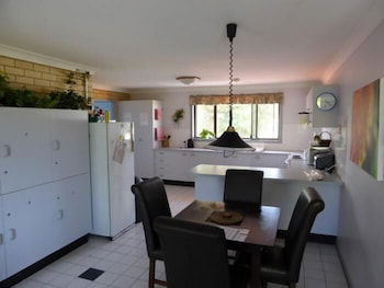 Tanoshii Spa & The Edge Spa Stay - Foster Accommodation 5