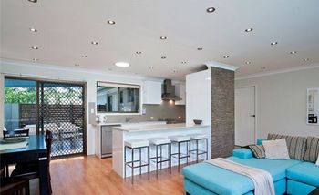 Little Beach House 8 Mistral Close - Foster Accommodation 0