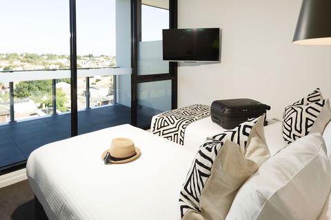 R Hotel Geelong - Foster Accommodation 2