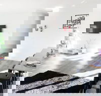 Brand New Home - 10min to Beach  Torquay - Foster Accommodation