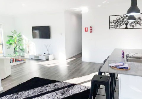 Brand New Home - 10min To Beach & Torquay - Foster Accommodation 0