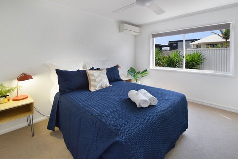 Villa 1 Lazy Days - Foster Accommodation 2